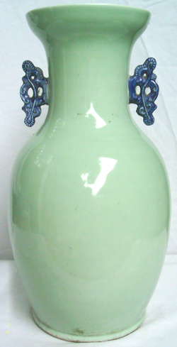 Large Temple Vase with Sage - Qing Dynasty Chinese Porcelain