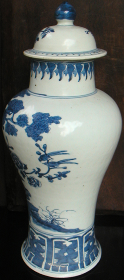Covered Baluster Vase - Chinese Blue and White Porcelain