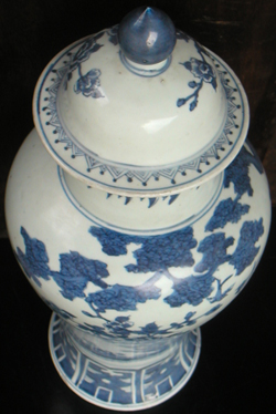 Covered Baluster Vase - Chinese Blue and White Porcelain