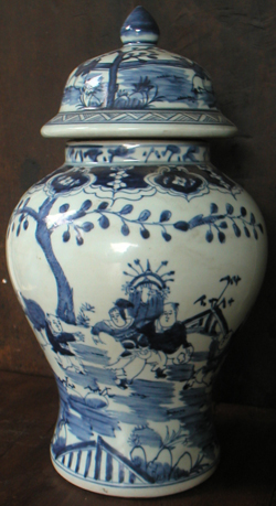 Covered Meiping with Garden Scene - Chinese Blue and White Porcelain