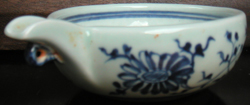Spouted Bowl with Flowers - Chinese Blue and White Porcelain