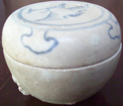 Covered Container witth Bird - Chinese Blue and White Porcelain