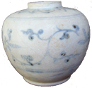 Jarlet with Leaf Scroll - Blue and White Porcelain