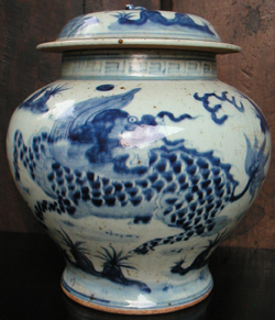 Covered Vase with Qililn - Chinese Blue and White Porcelain