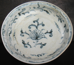 Plate with Lotus Blossom - Chinese Blue and White Porcelain