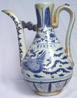Ewer with Flying Phoenix - Chinese Blue and White Porcelain