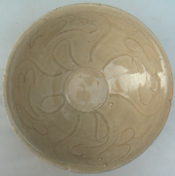 Brown Celadon Shipwreck Bowl - Chinese Celadon Stoneware Ceramics