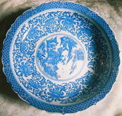 Large Platter - Qing Dynasty Chinese Porcelain