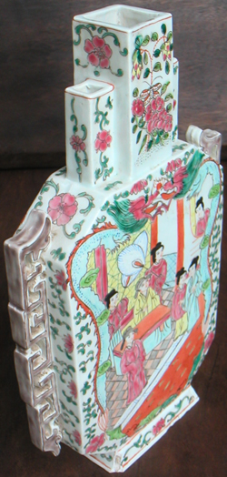 Colourful Rectangular Flask - Qing Dynasty Chinese Porcelain