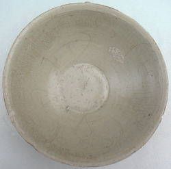 Ming Dynasty Chinese Celadon Bowl from Shipwreck For Sale