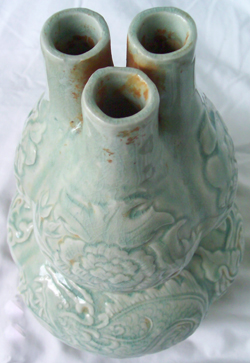 Double Gourd Vase with Mystical Animals - Chinese Porcelain and Stoneware