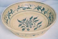 Shipwreck Plate with Floral Design - Underglaze Black Chinese Ceramics