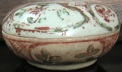 Coloured Powder Container - Chinese Porcelain and Stoneware