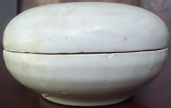 Powder Container - Chinese Porcelain and Stoneware