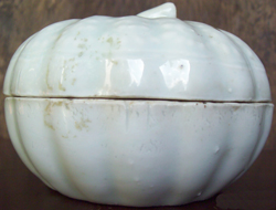 Powder Container with Stem Handle  - Chinese Porcelain and Stoneware