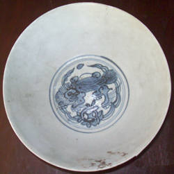 Bowl with Animal Figure - Chinese Blue and White Porcelain