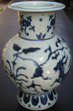 Vase with Qilin - Chinese Blue and White Porcelain