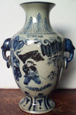 Temple Vase - Qing Dynasty Chinese Porcelain