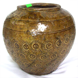 Martaban Jar with Impressed Curcular Pattern - Chinese Earthenware Ceramics