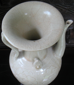 Ewer with Floral Decoration - Chinese Porcelain and Stoneware